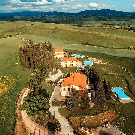 Borgo Del Silenzio - Apartments With Pool In Lajatico Exterior photo