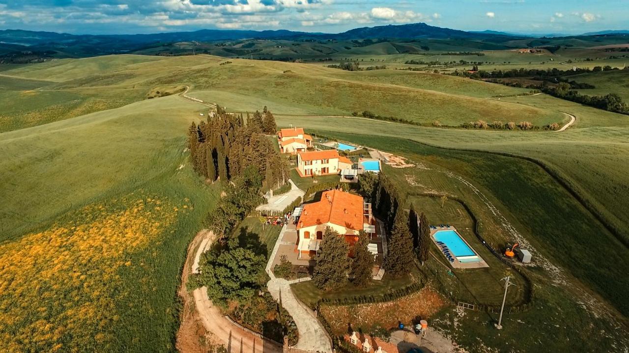 Borgo Del Silenzio - Apartments With Pool In Lajatico Exterior photo